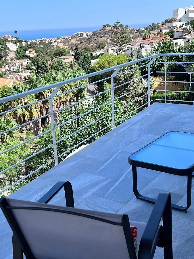Dream Villa With Heated Swimming Pool, Jacuzzi, Waterfall, Heating Is Extra Benalmadena