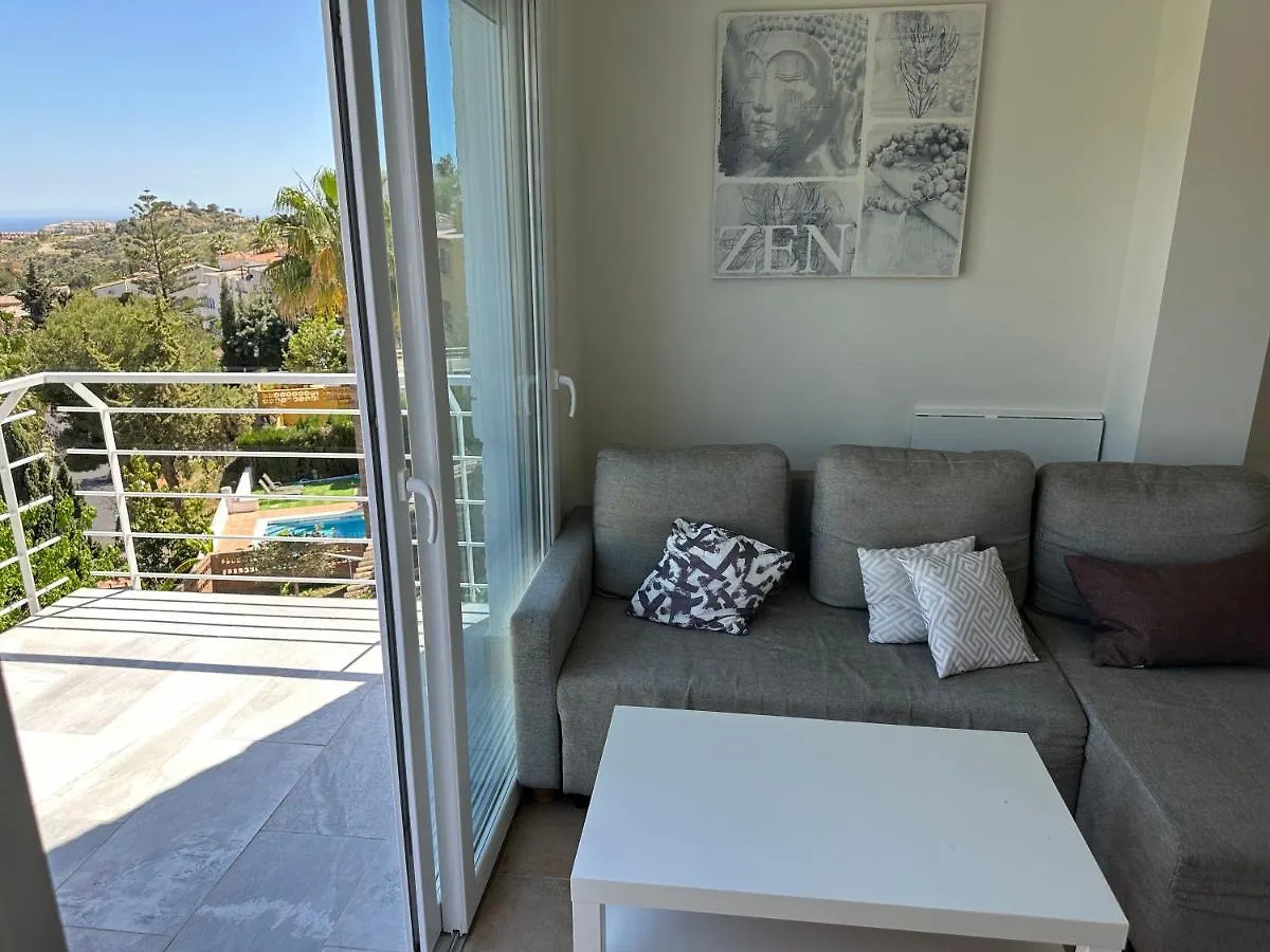 Dream Villa With Heated Swimming Pool, Jacuzzi, Waterfall, Heating Is Extra Benalmadena