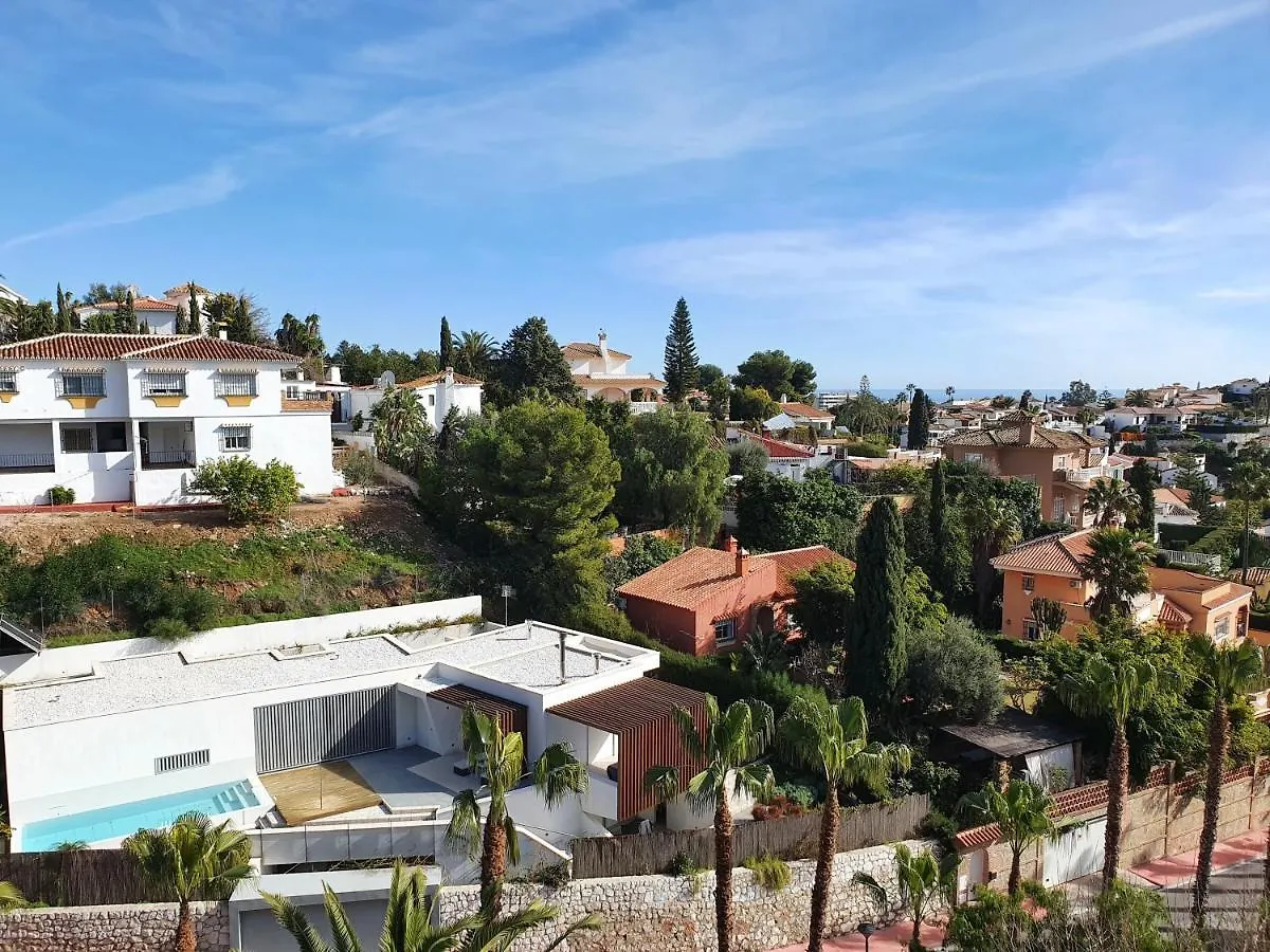 Dream Villa With Heated Swimming Pool, Jacuzzi, Waterfall, Heating Is Extra Benalmadena
