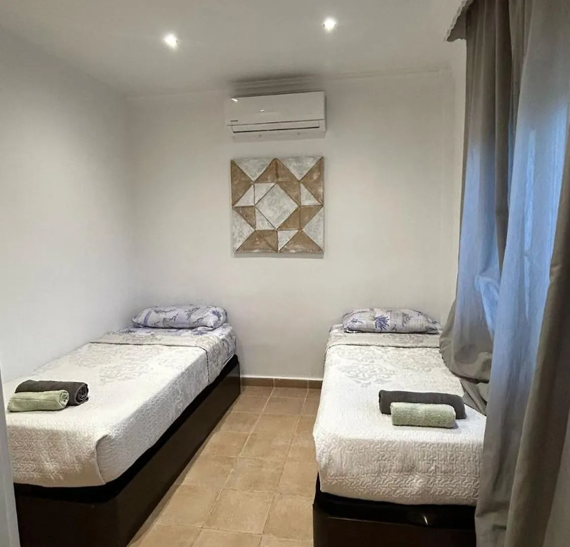Dream Villa With Heated Swimming Pool, Jacuzzi, Waterfall, Heating Is Extra Benalmadena